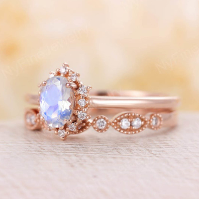 14K αυξήθηκε χρυσά μπλε φυσικά Moonstone δαχτυλίδια συσσώρευσης Moonstone δαχτυλιδιών καθορισμένα