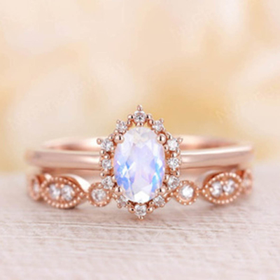 14K αυξήθηκε χρυσά μπλε φυσικά Moonstone δαχτυλίδια συσσώρευσης Moonstone δαχτυλιδιών καθορισμένα