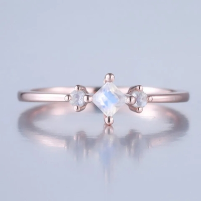 Εξαιρετικό ασημένιο μόδας 925 δαχτυλίδι Moonstone σχεδίου έξοχο φίνο