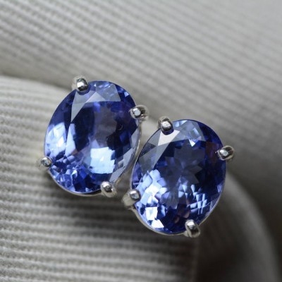 10K χρυσό γνήσιο φυσικό Tanzanite δαχτυλίδι του Marquise 1.68ct με τα διαμάντια 