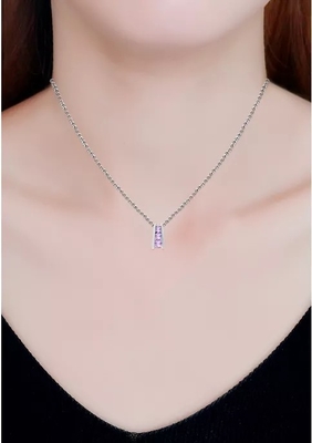 3/8 CT. t.w. Ασήμι περιδεραίων κρεμαστών κοσμημάτων αμεθύστινων 3-πέτρινο σκαλών σε στερλίνες