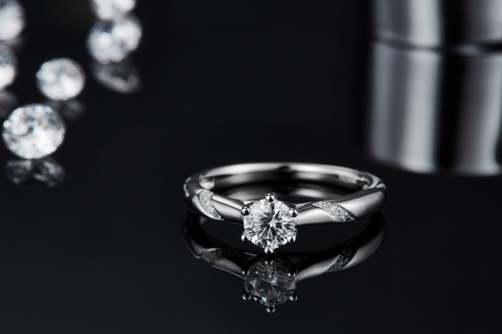 Χονδρικό κόσμημα 925 Moissanite εξαιρετική ασημένια δέσμευση δαχτυλιδιών Moissanite συνήθειας