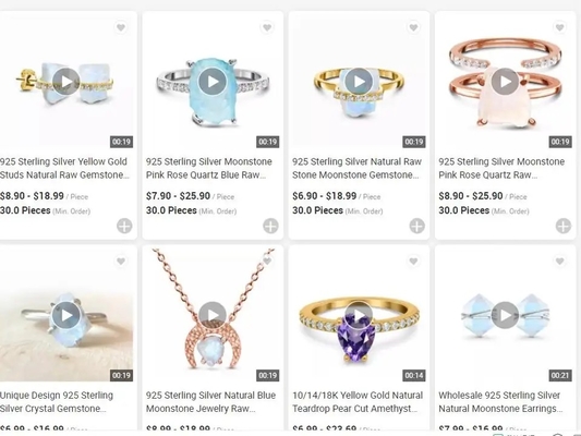Καθιερώνον τη μόδα Prongs δαχτυλιδιών Moonstone κοσμήματος ακατέργαστο εξαιρετικό ασημένιο κόσμημα 925 ανώμαλο τριών γυναικών
