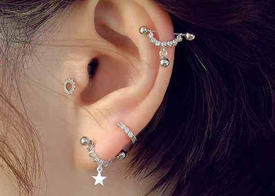 χρυσά σκουλαρίκια χόνδρου διαμαντιών 0.126ct 14k, διαπεραστικός cOem σκουλαρικιών ελίκων 14pcs