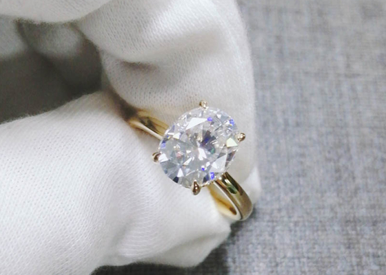 1.5ct Oval έκοψε αυξημένο το εργαστήριο χρυσό υλικό 0.7×0.9cm Moissanite μέγεθος δαχτυλιδιών 14K
