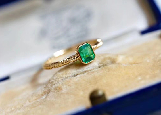 0.51ct φυσικό πράσινο σμαραγδένιο δαχτυλίδι, χρυσό δαχτυλίδι διαμαντιών 18K για το γάμο