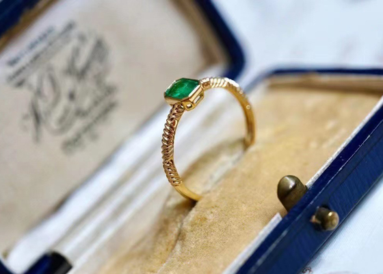 0.51ct φυσικό πράσινο σμαραγδένιο δαχτυλίδι, χρυσό δαχτυλίδι διαμαντιών 18K για το γάμο