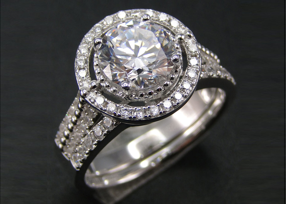 1.25 CT γύρω από το cOem συνόλων γαμήλιων δαχτυλιδιών φωτοστεφάνου για Prong δέσμευσης το θέτοντας τύπο