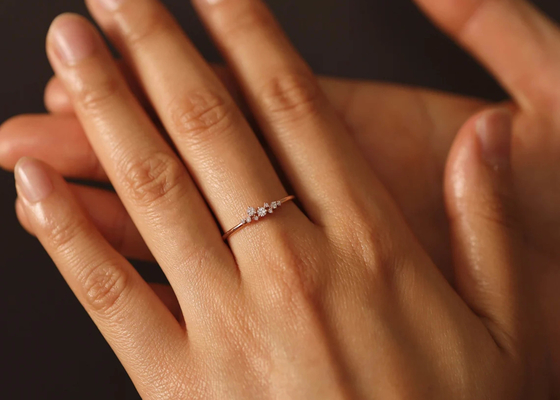 Λαμπρός ODM περικοπών στερεών 14K πραγματικών διαμαντιών δαχτυλιδιών κοσμημάτων για την επέτειο