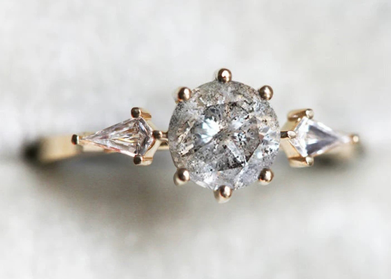 0.8ct αυξημένα εργαστήριο δαχτυλίδια αρραβώνων διαμαντιών, χρυσός cOem ODM γαμήλιων δαχτυλιδιών 9k