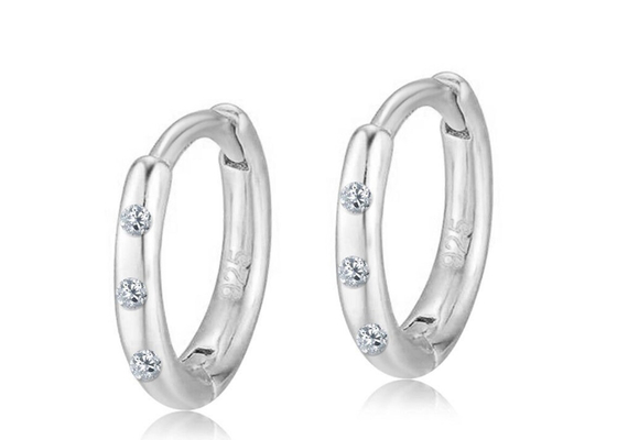 0.06ct σκουλαρίκια 8mm στεφανών Huggie διαμαντιών βάρος μεγέθους 1.3-1.5g 7mm 6mm