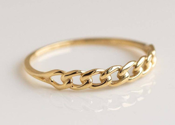 Συσσωρεύοντας το χρυσό δαχτυλίδι 2.0MM 9K Prong διάστασης θέτοντας cOem τύπων χεριών